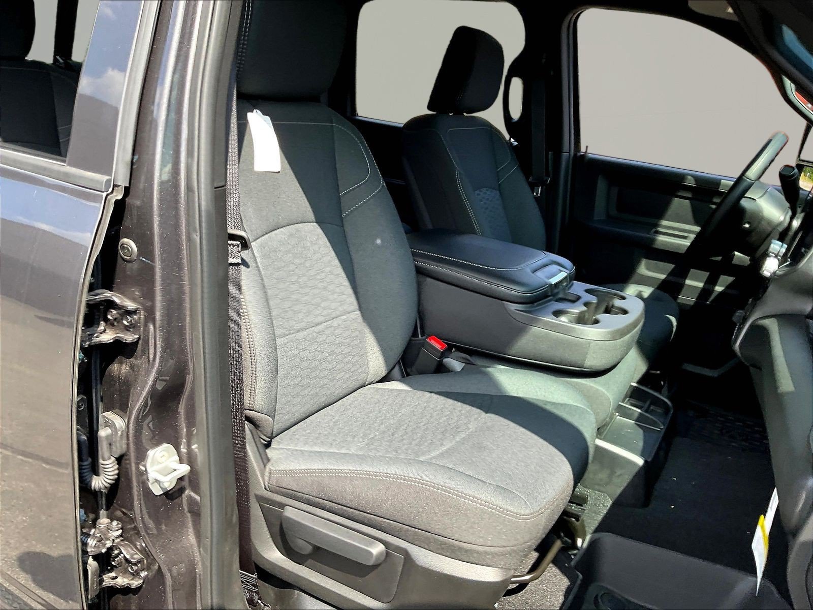 New 2026 RAM 3500 Tradesman AWD/4WD image 18