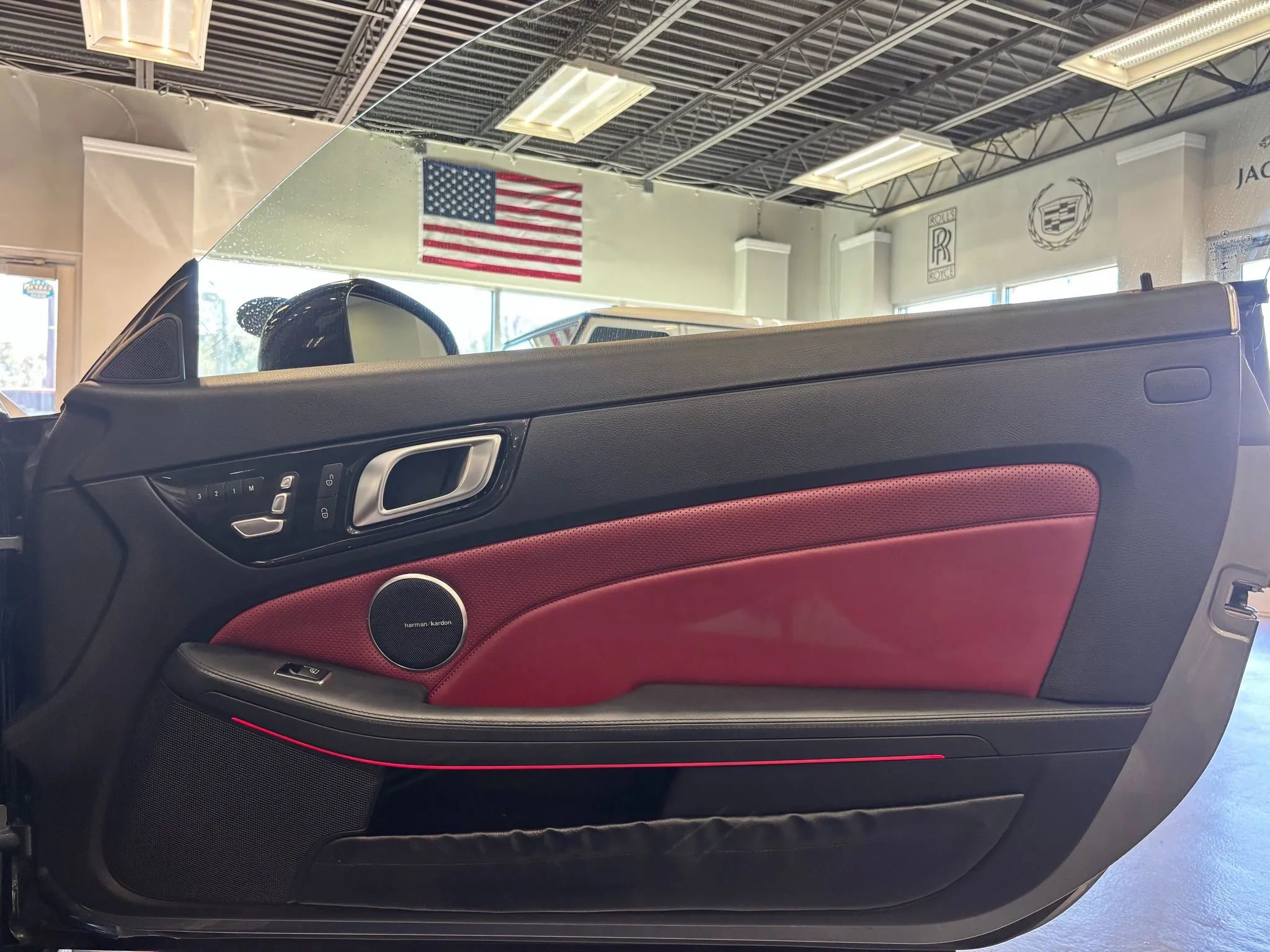 Used 2017 Mercedes-Benz SLC 43 AMG image 35