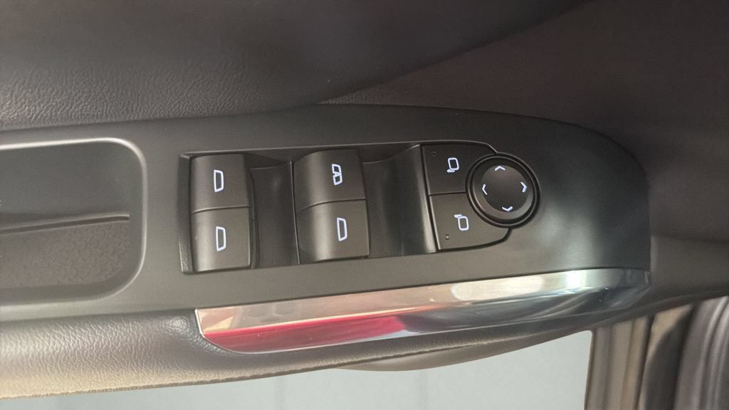 Used 2026 Chevrolet Traverse LT w/ Driver Confidence Package AWD/4WD image 17