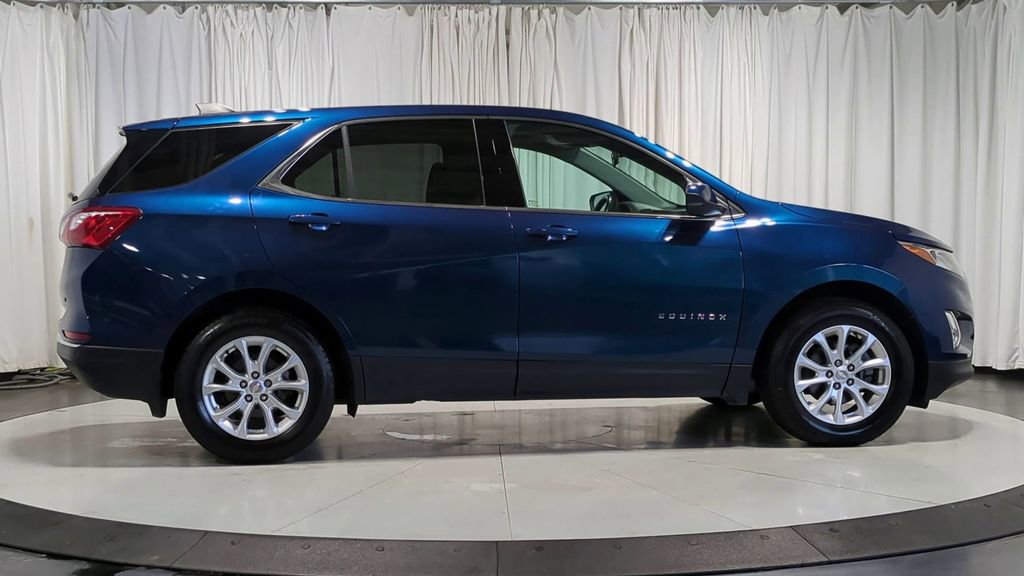 Used 2020 Chevrolet Equinox LT w/ Driver Convenience Package FWD image 11