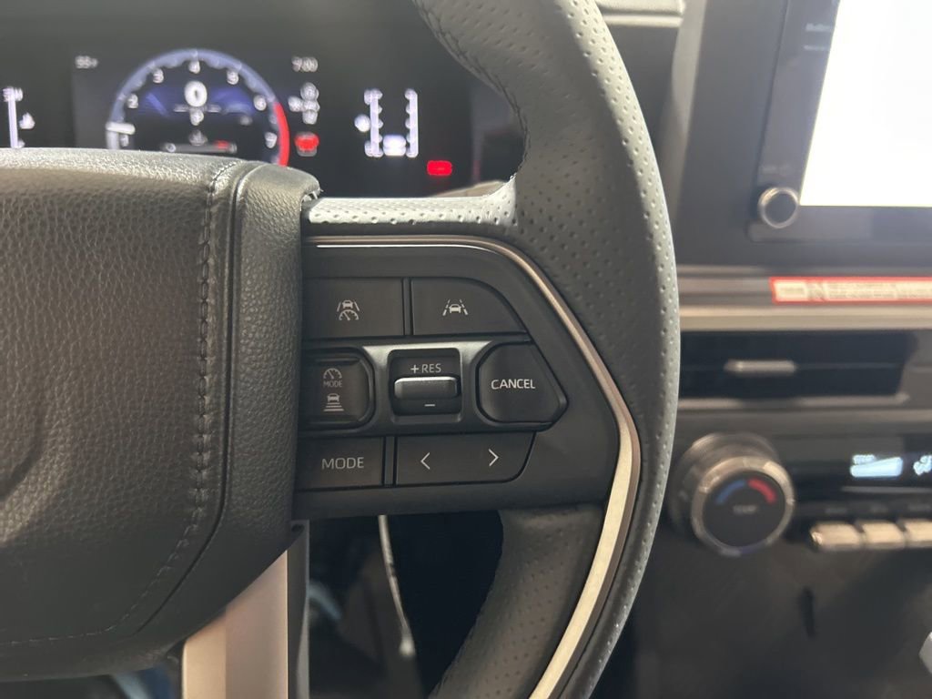 Used 2026 Toyota 4Runner SR5 image 31