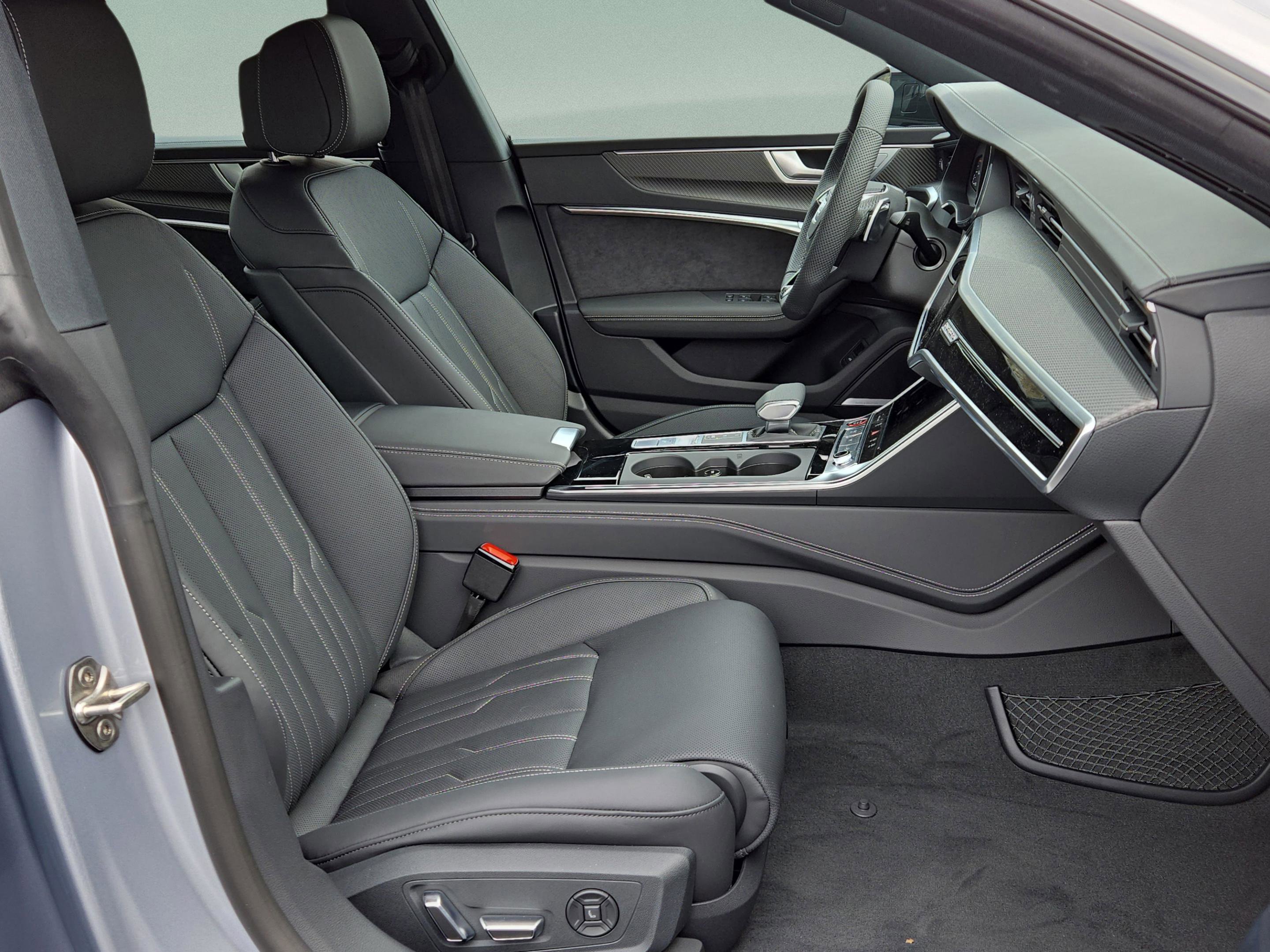 New 2025 Audi RS 7 Performance image 12