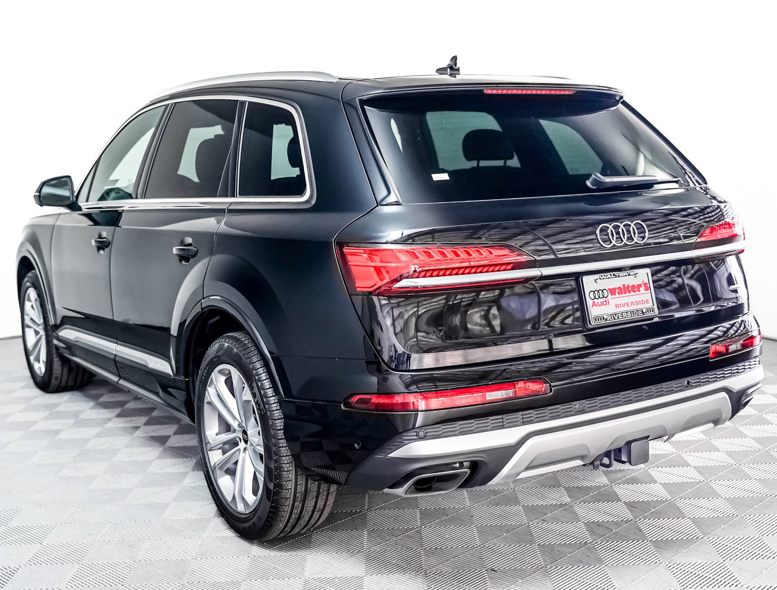New 2025 Audi Q7 3.0T Premium Plus image 2