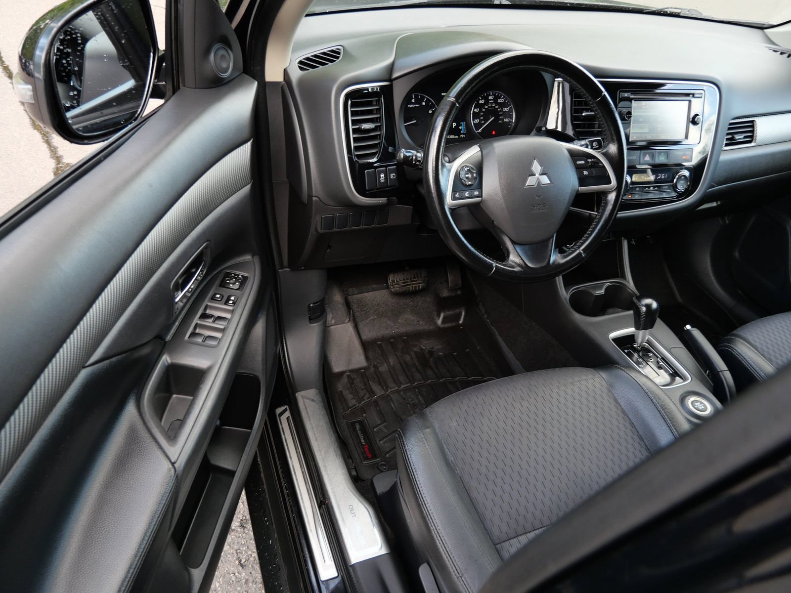 Used 2015 Mitsubishi Outlander SE AWD/4WD image 10
