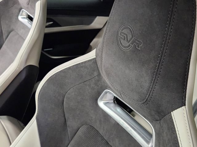 Used 2024 Jaguar F-PACE SVR image 15