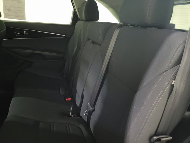 Used 2019 Kia Sorento L image 40