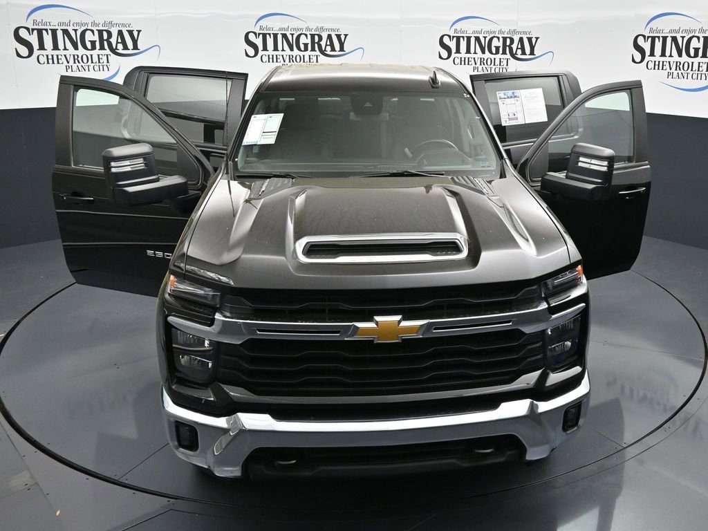 Used 2025 Chevrolet Silverado 2500 LT w/ Convenience Package image 25