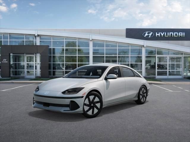 Used 2025 Hyundai Ioniq 6 SE RWD image 1