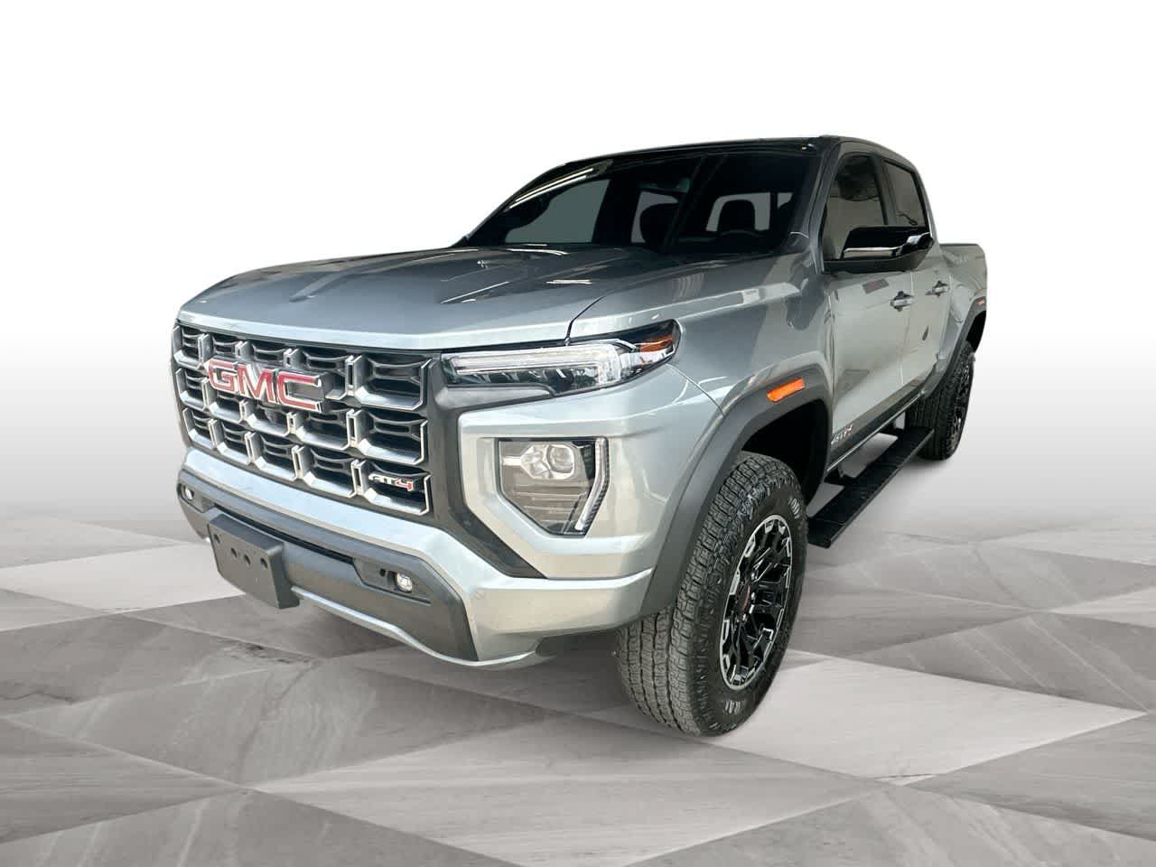 Used 2026 GMC Canyon AT4 w/ Technology Plus Package AWD/4WD image 4