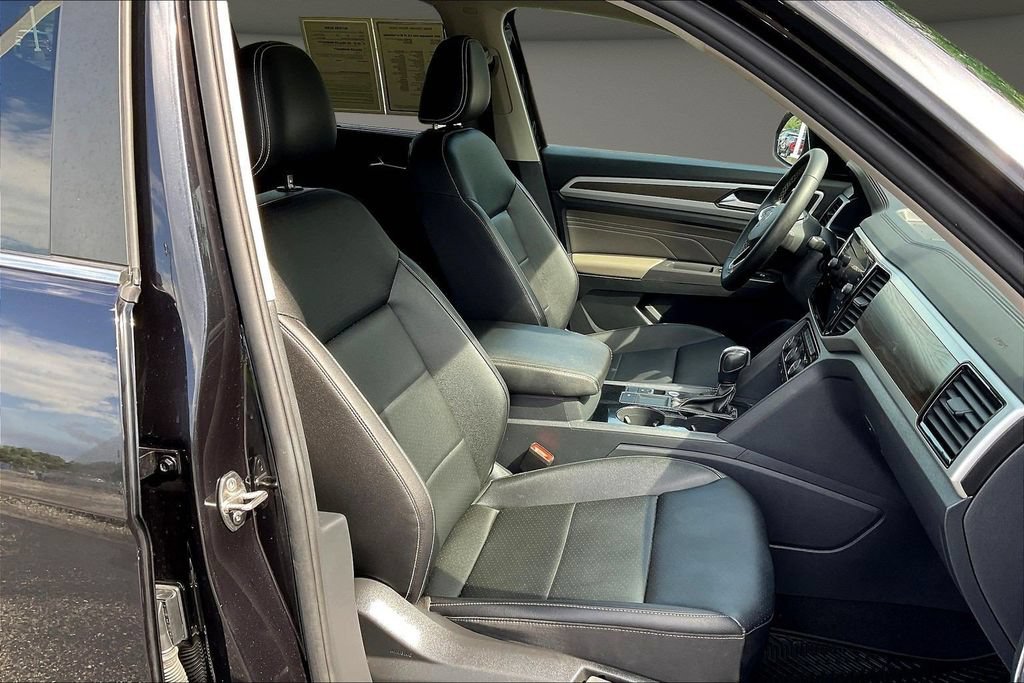 Used 2023 Volkswagen Atlas SE w/ Panoramic Sunroof Package FWD image 34