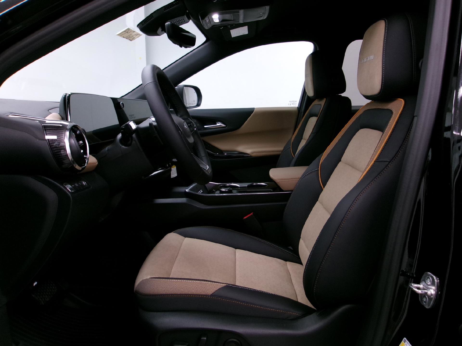 New 2026 Chevrolet Equinox ACTIV w/ Convenience Package III image 8