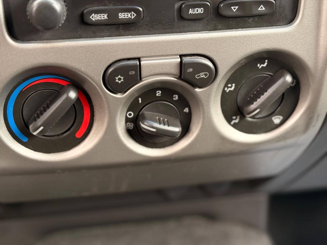 Used 2010 Chevrolet Colorado LT RWD image 27