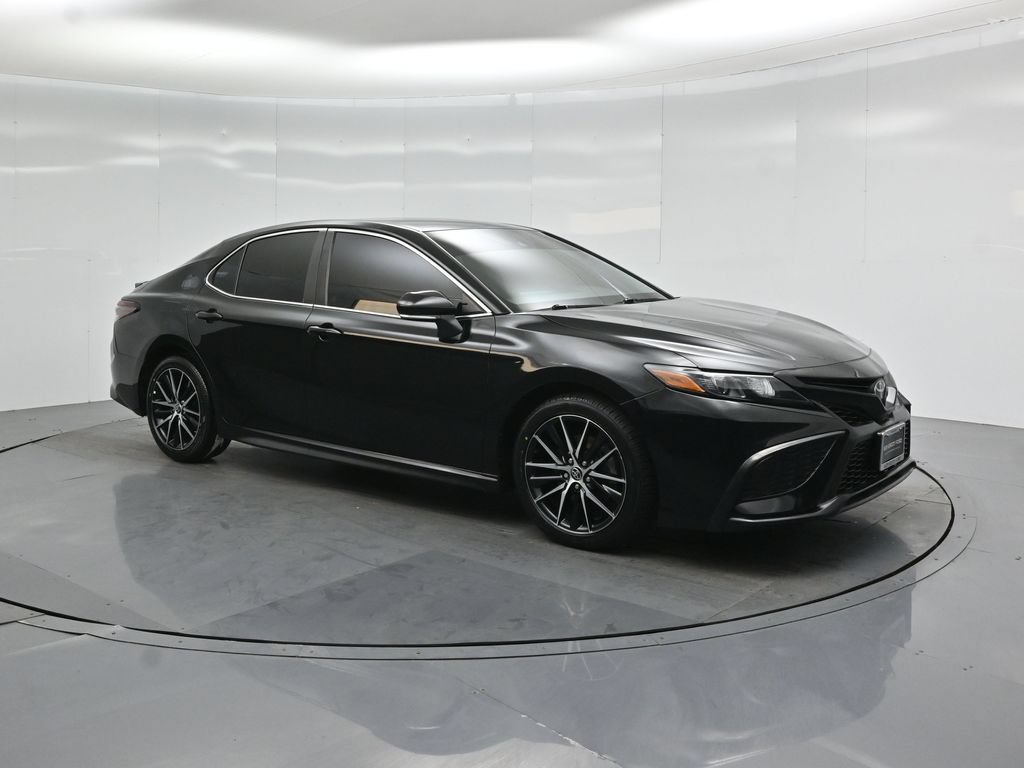 Used 2022 Toyota Camry SE FWD image 22
