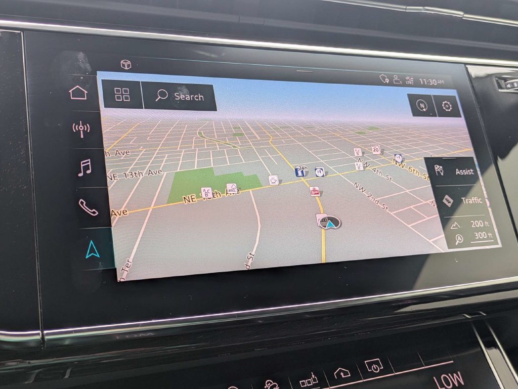 Used 2020 Audi Q8 Premium Plus AWD/4WD image 28