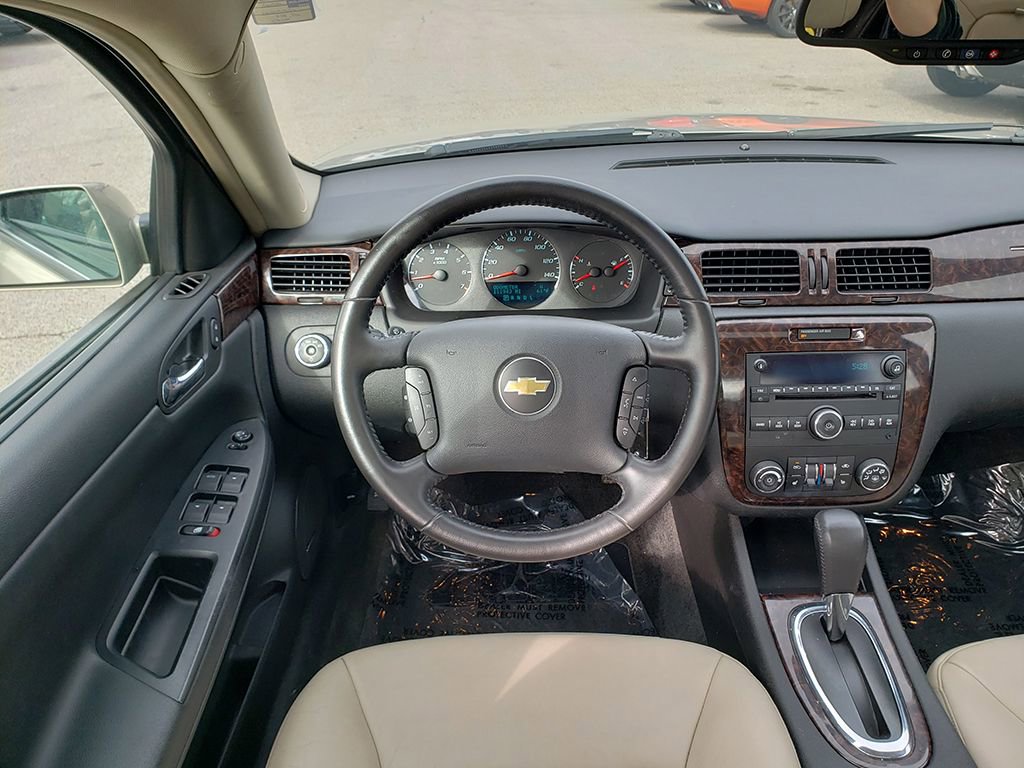 Used 2012 Chevrolet Impala LTZ image 14