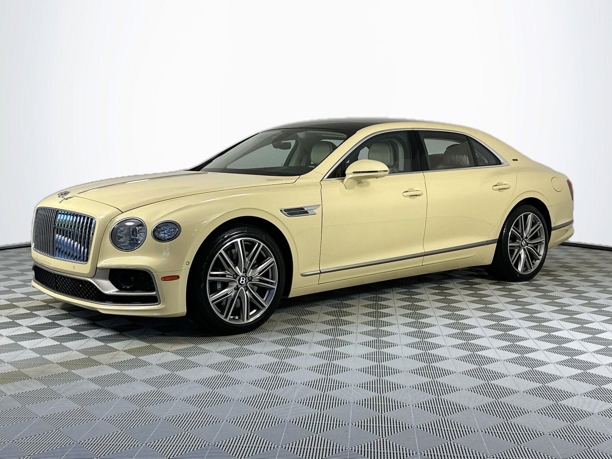 Used 2023 Bentley Flying Spur Plug-In Hybrid image 7