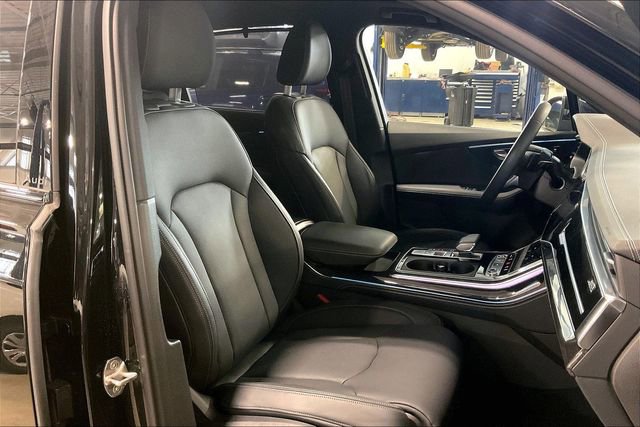 Used 2025 Audi Q7 3.0T Prestige w/ Prestige Package image 7