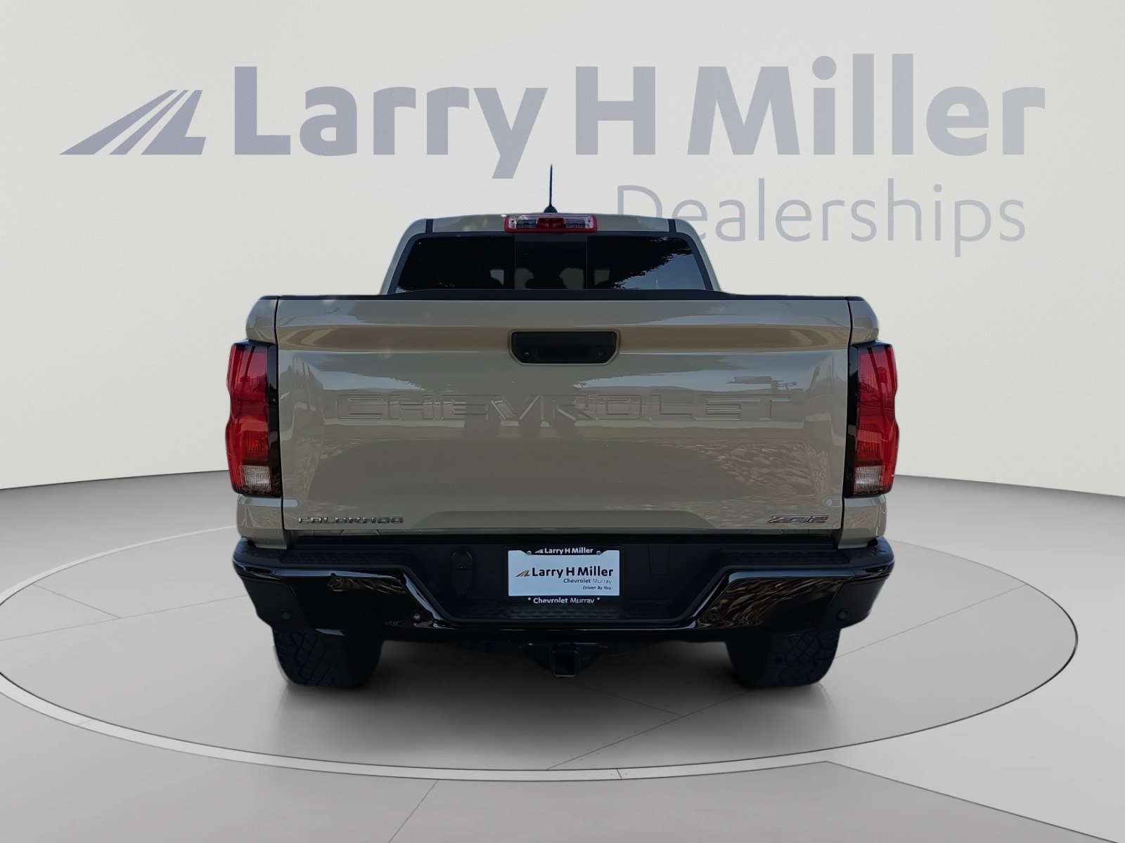 Certified 2024 Chevrolet Colorado ZR2 w/ Technology Package AWD/4WD image 4