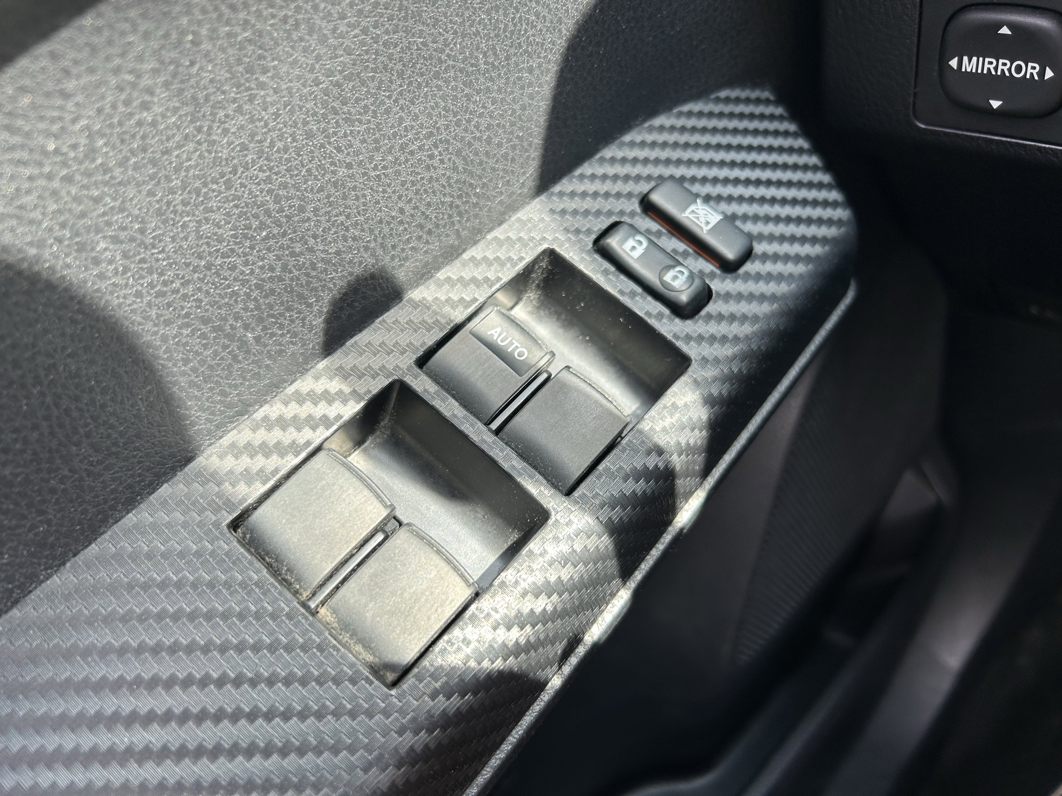 Used 2014 Toyota RAV4 LE image 18