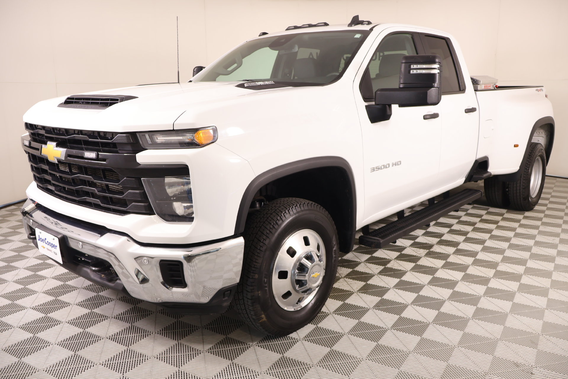 Used 2025 Chevrolet Silverado 3500 W/T w/ WT Convenience Package AWD/4WD image 9
