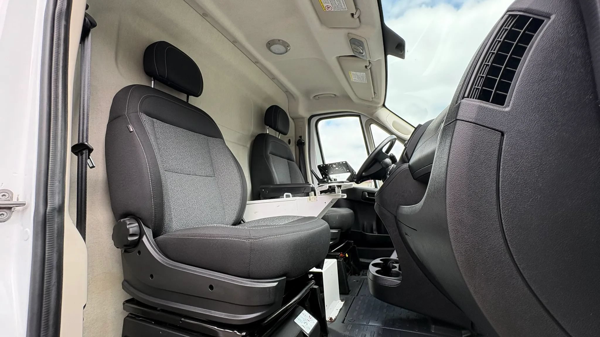 Used 2018 RAM ProMaster 2500 FWD image 28