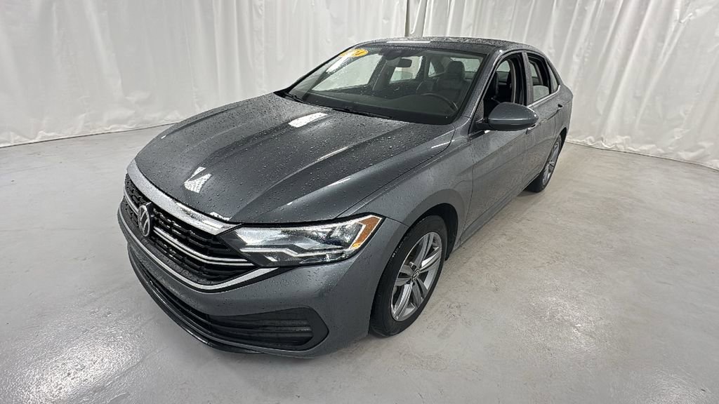 Used 2024 Volkswagen Jetta SE image 7
