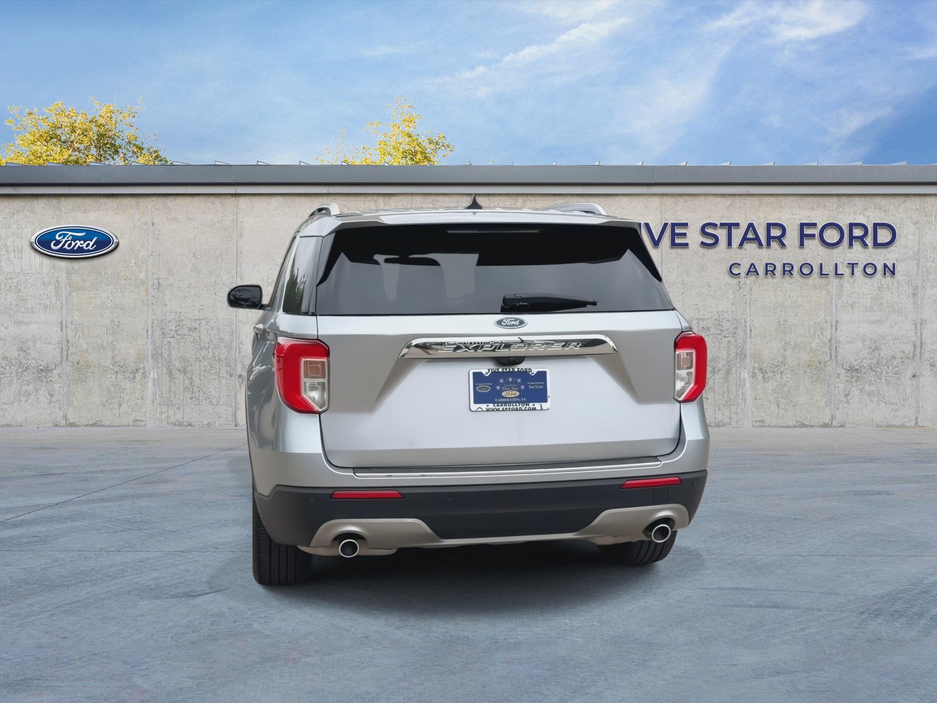 Used 2022 Ford Explorer Limited w/ Equipment Group 301A RWD image 7