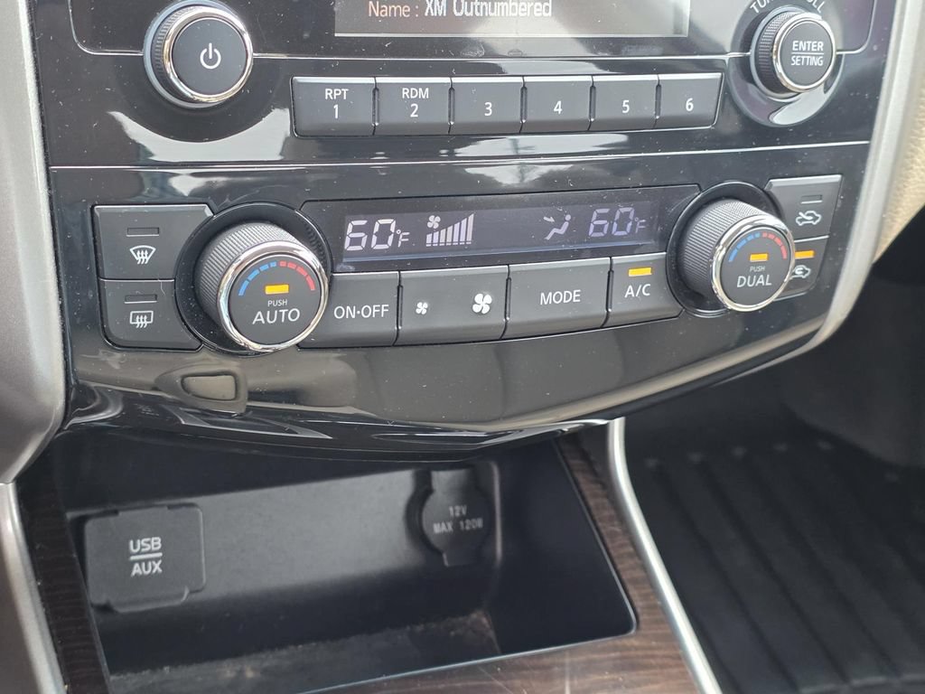 Used 2015 Nissan Altima 2.5 SL w/ Moonroof Package FWD image 15