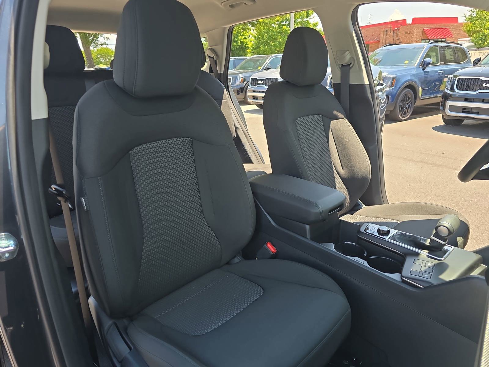 New 2025 Kia Sportage LX AWD/4WD image 10