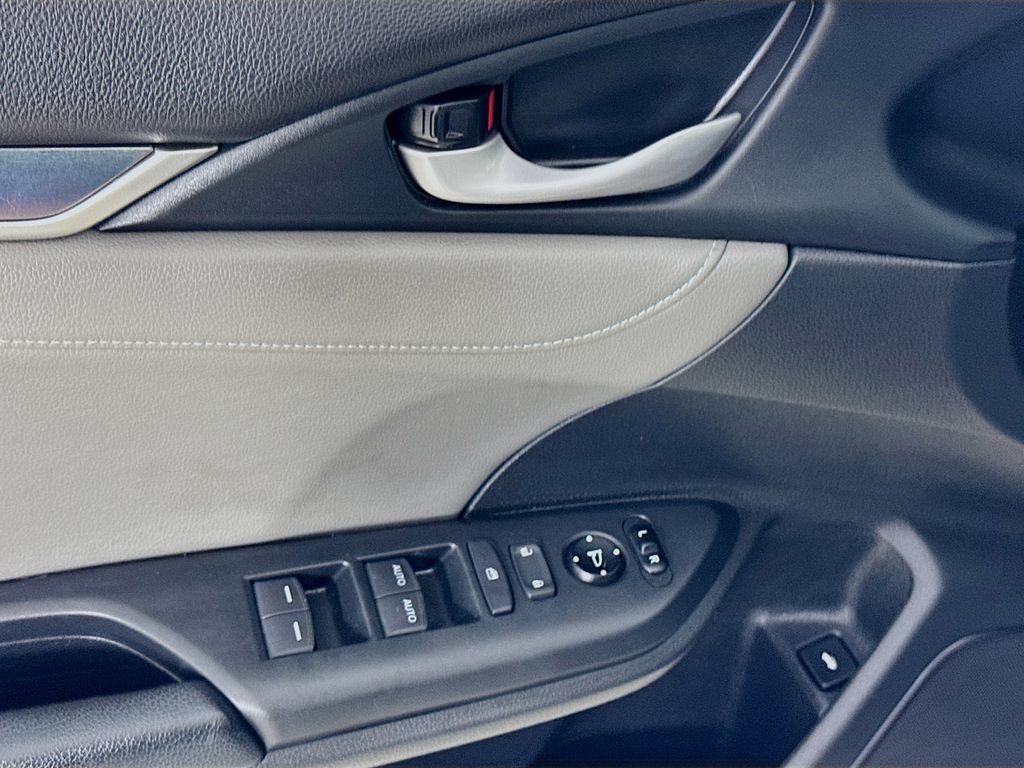 Used 2017 Honda Civic Touring image 24