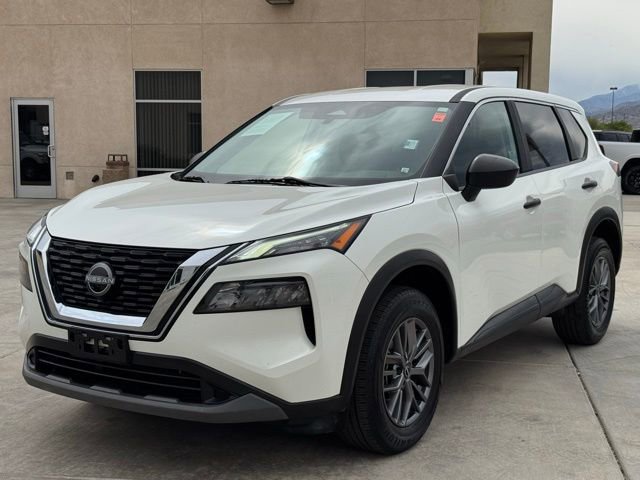 Used 2023 Nissan Rogue S image 3