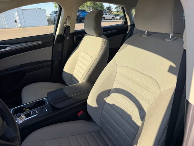 Used 2018 Ford Fusion S FWD image 18