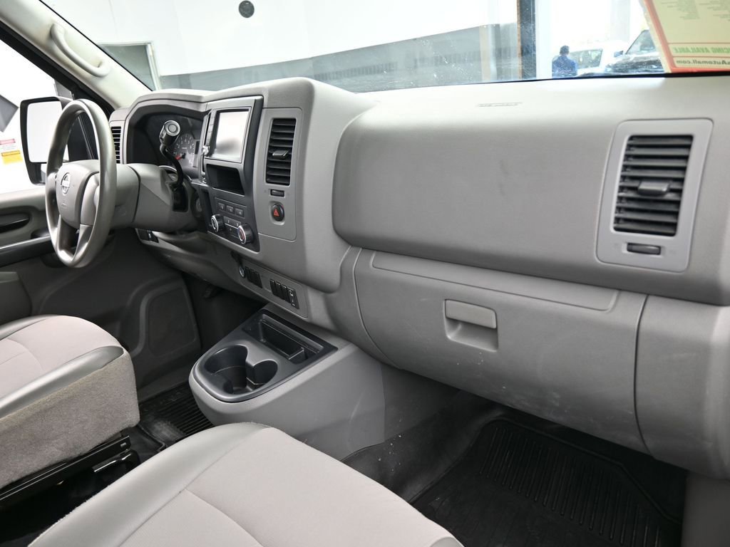 Used 2020 Nissan NV 1500 S image 40