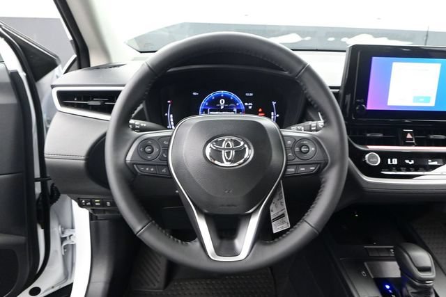 New 2026 Toyota Corolla Cross LE FWD image 5