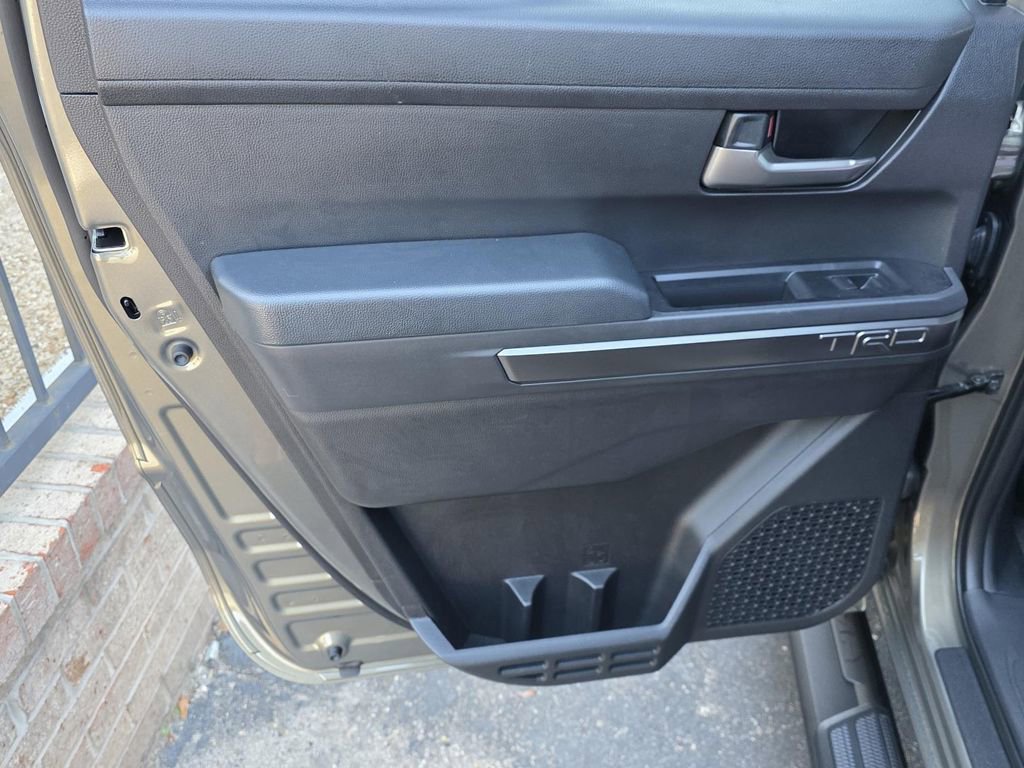 Used 2025 Toyota Tacoma TRD Sport AWD/4WD image 31