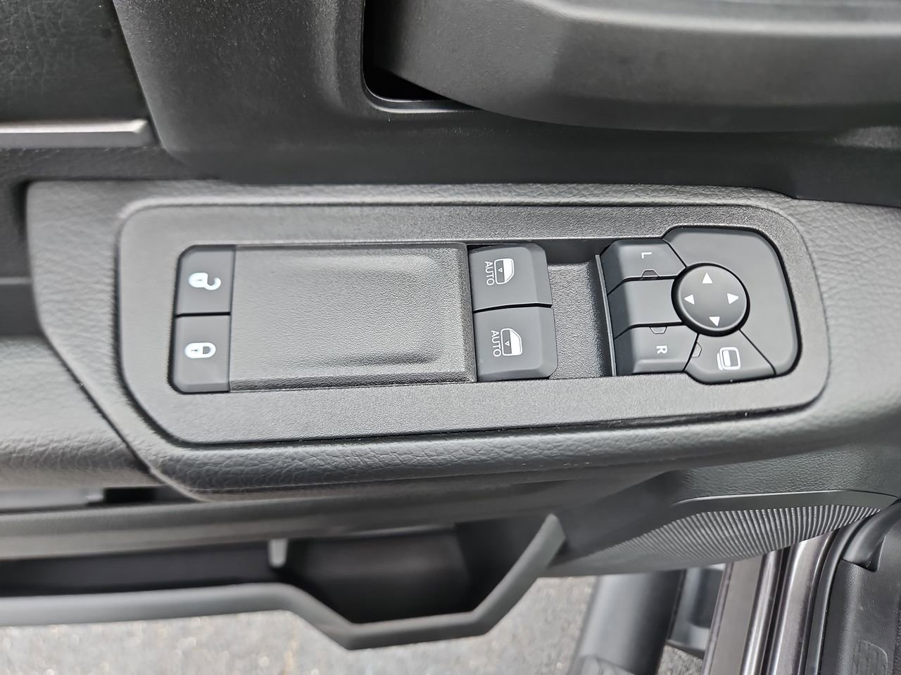 New 2025 RAM 2500 Tradesman image 15