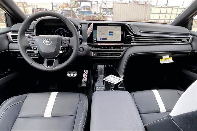 Certified 2026 Toyota Camry SE FWD image 5