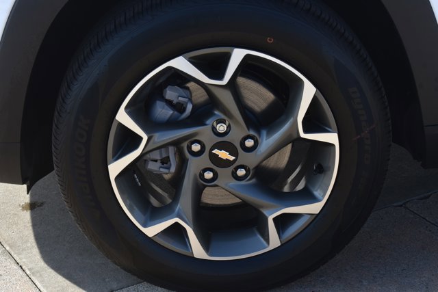 New 2026 Chevrolet Trax LT image 11