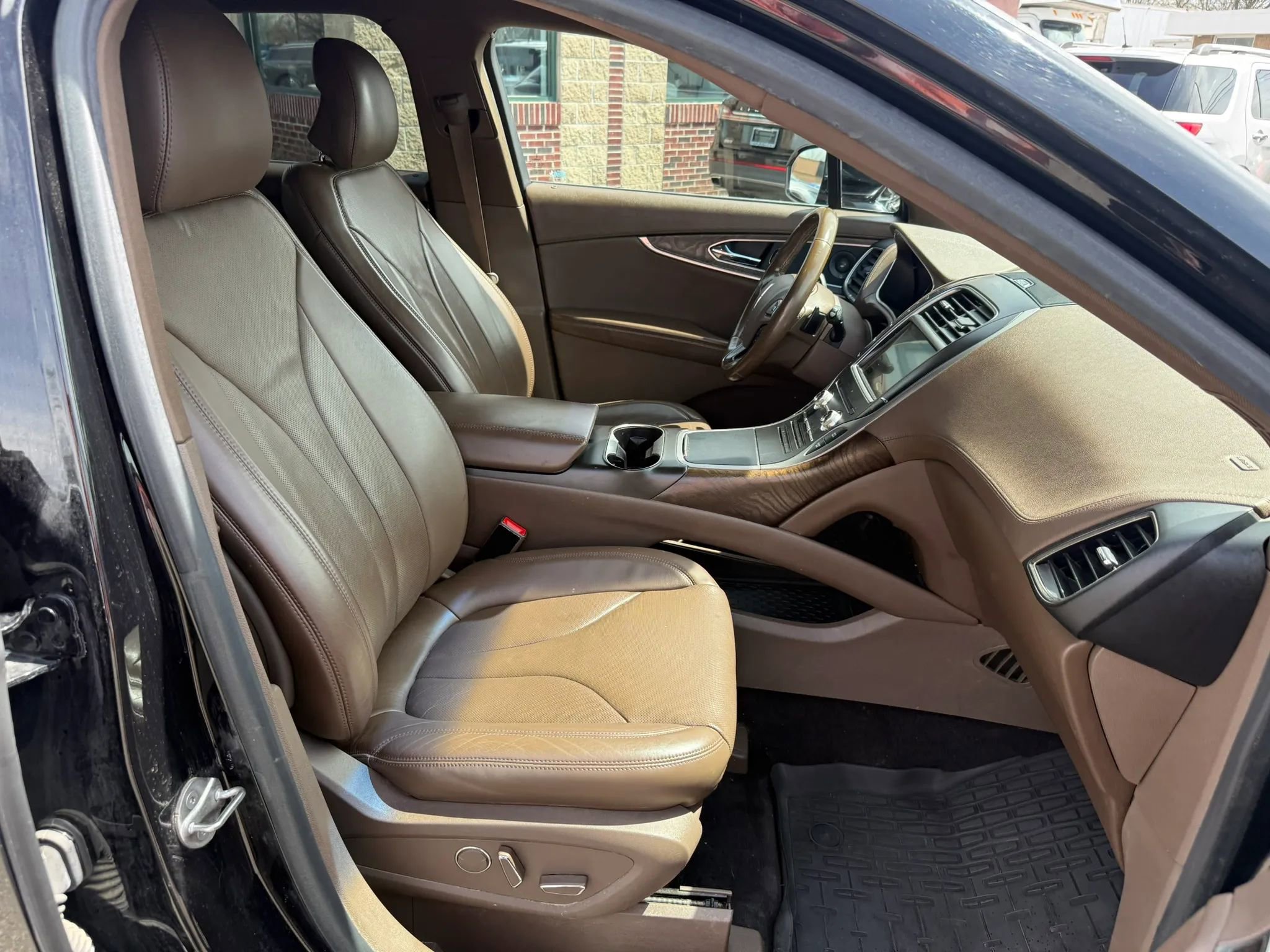 Used 2016 Lincoln MKX Reserve image 35