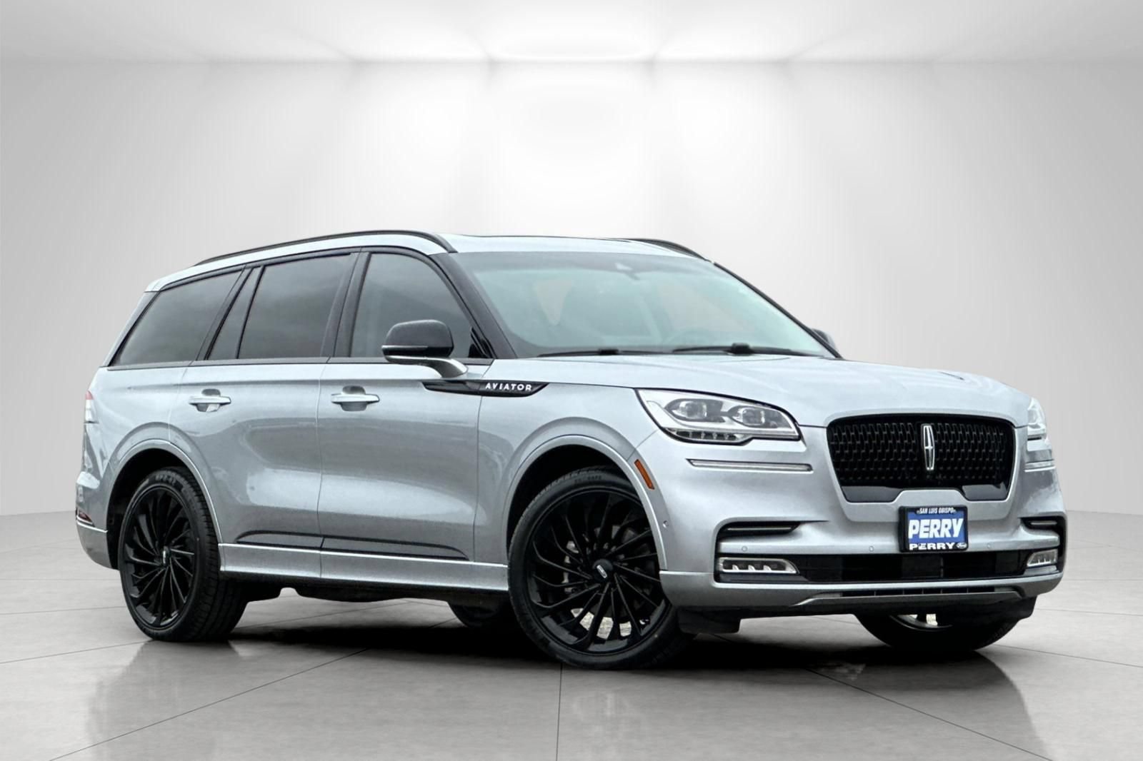 Used 2023 Lincoln Aviator Reserve w/ Equipment Group 201A AWD/4WD image 1