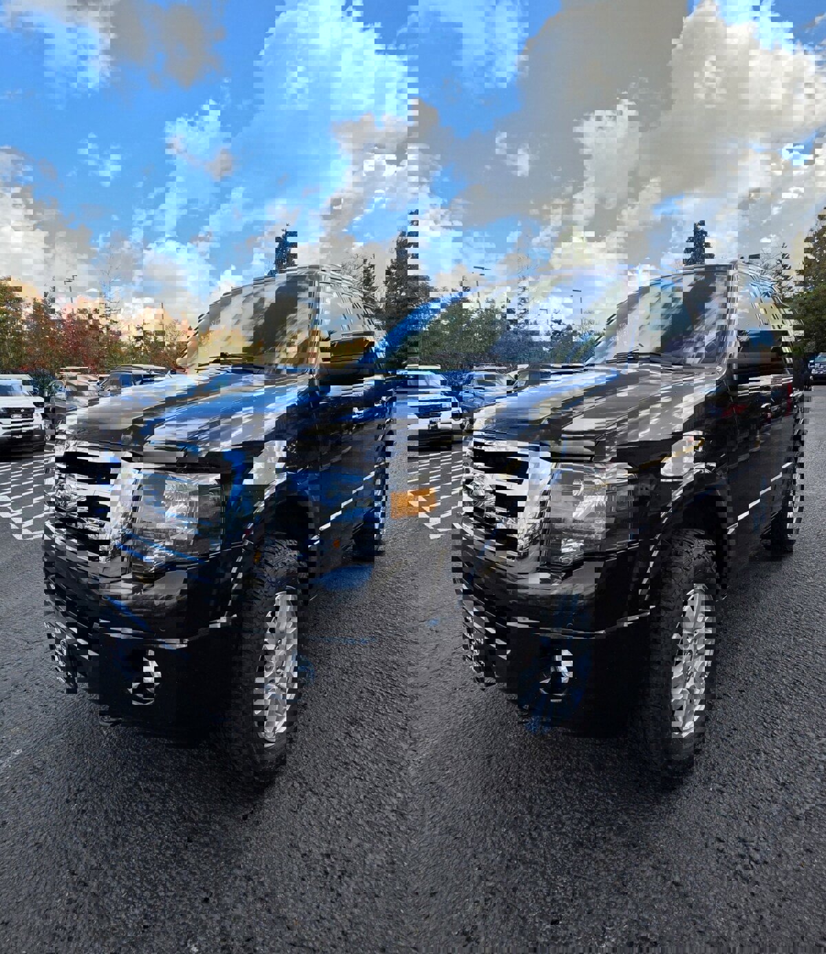 Used 2014 Ford Expedition Limited w/ Equipment Group 301A AWD/4WD image 5