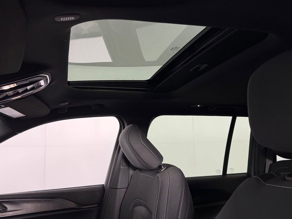 Certified 2024 Jeep Grand Cherokee Laredo X w/ Luxury Tech Group I image 23