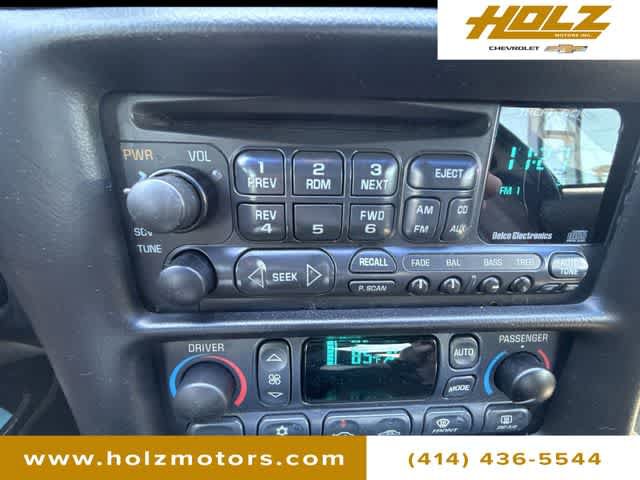 Used 2003 Chevrolet Corvette Coupe w/ Preferred Equipment Group RWD image 14