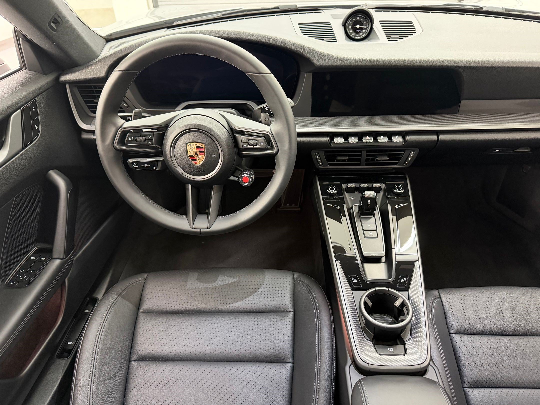 Certified 2025 Porsche 911 Carrera RWD image 27