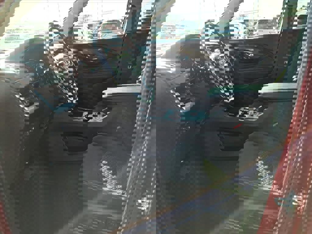 Used 2021 GMC Terrain SLE w/ Driver Convenience Package image 11