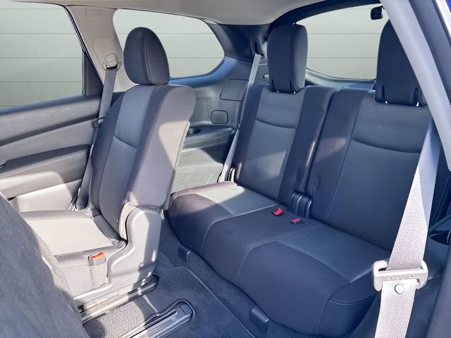 Used 2020 Nissan Pathfinder SV w/ Cargo Package image 26