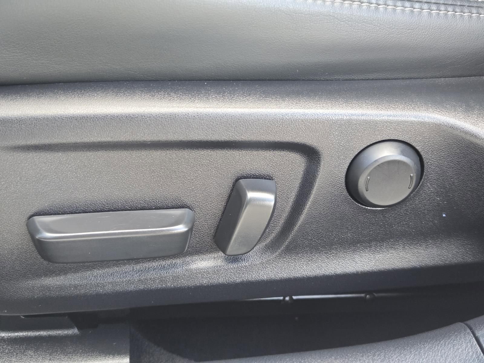 Used 2023 Lexus IS 300 w/ Premium Package RWD image 23