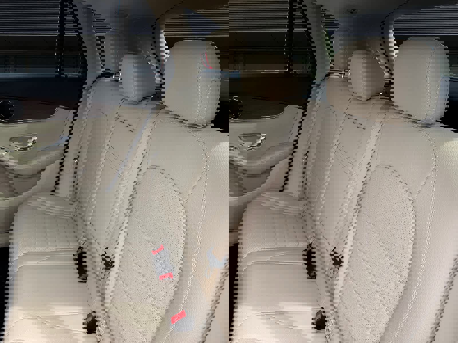 Used 2021 Mercedes-Benz GLC 300 4MATIC image 16