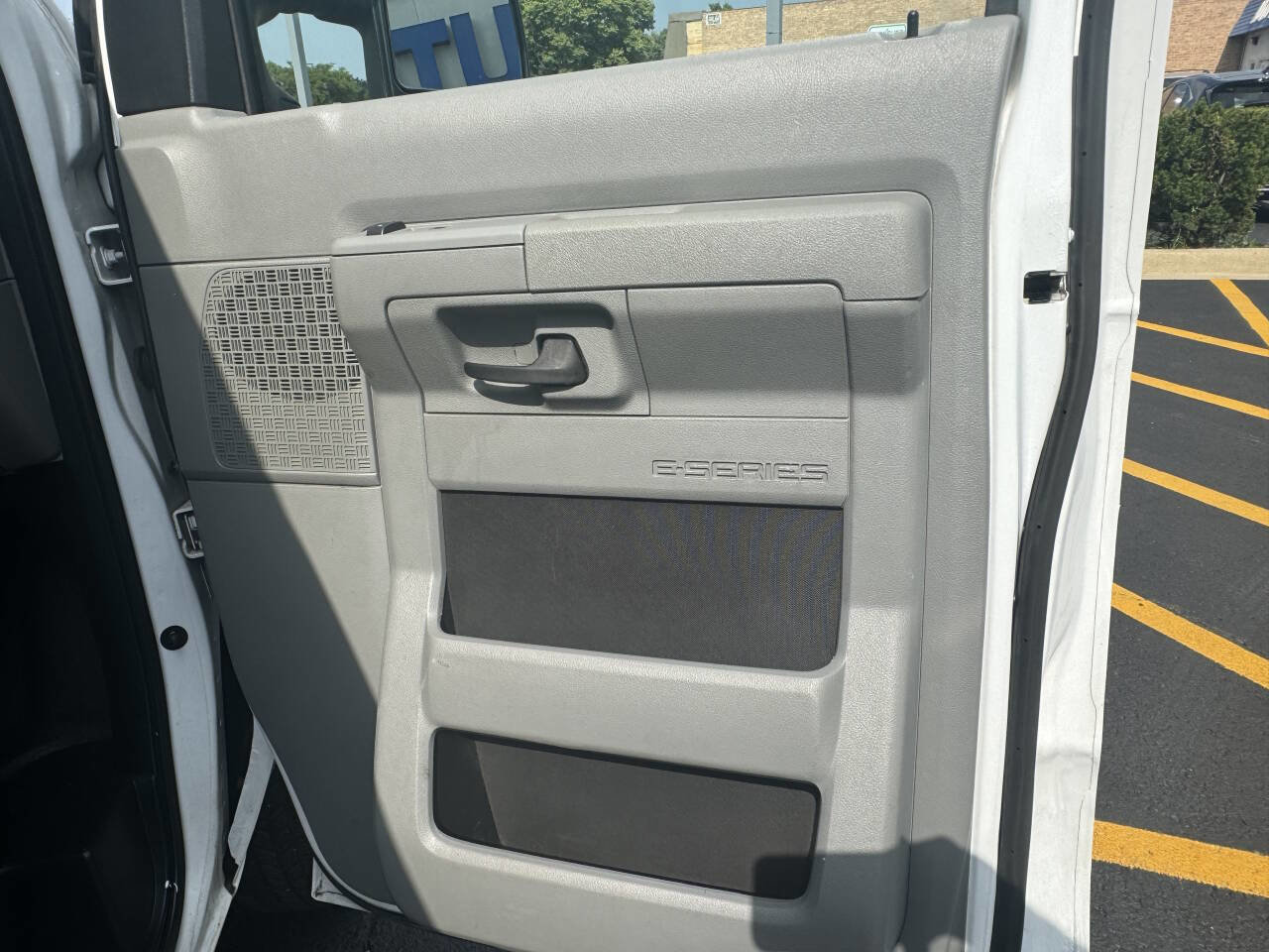 Used 2014 Ford E-150 and Econoline 150 w/ Commercial Cargo Van Package image 17