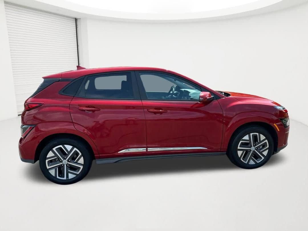 Certified 2022 Hyundai Kona SEL w/ Convenience Package FWD image 4